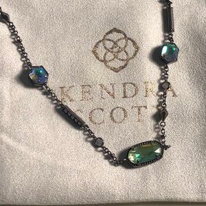 NWT Kendra Scott Maddie Necklace!
